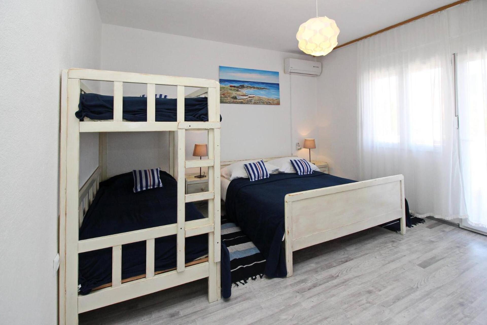 Apartments Rozanda Башка Экстерьер фото