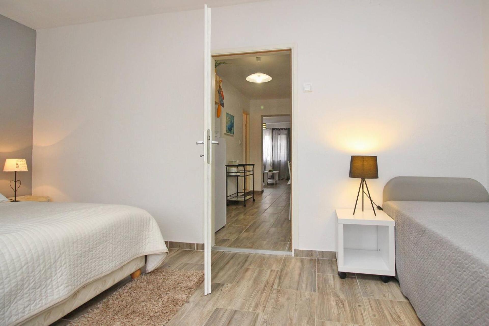Apartments Rozanda Башка Экстерьер фото