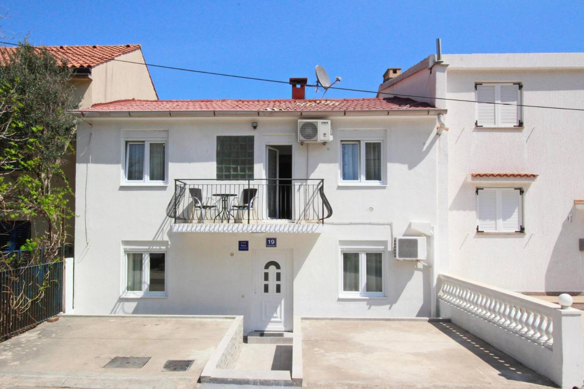 Apartments Rozanda Башка Экстерьер фото